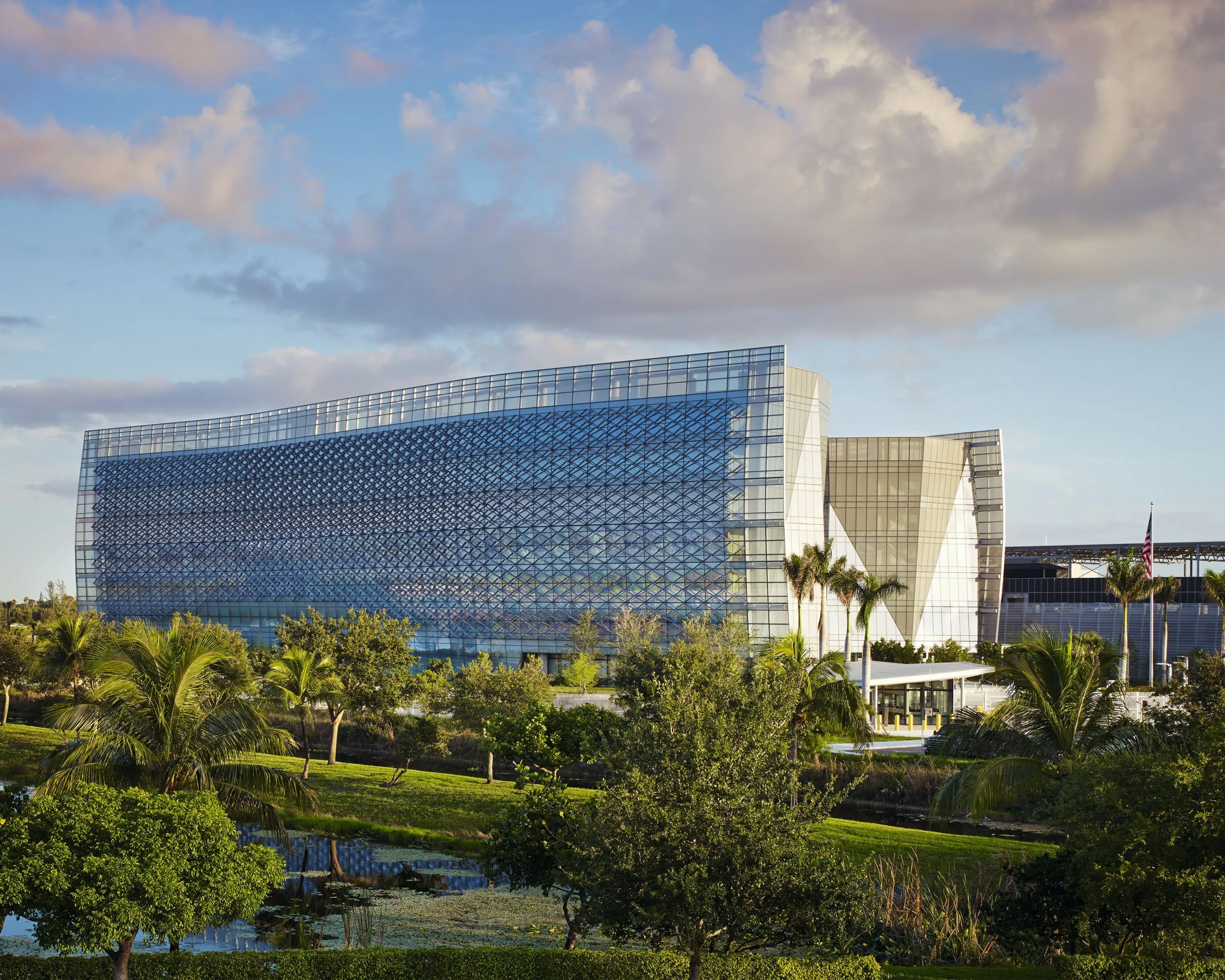 Current Exterior 1