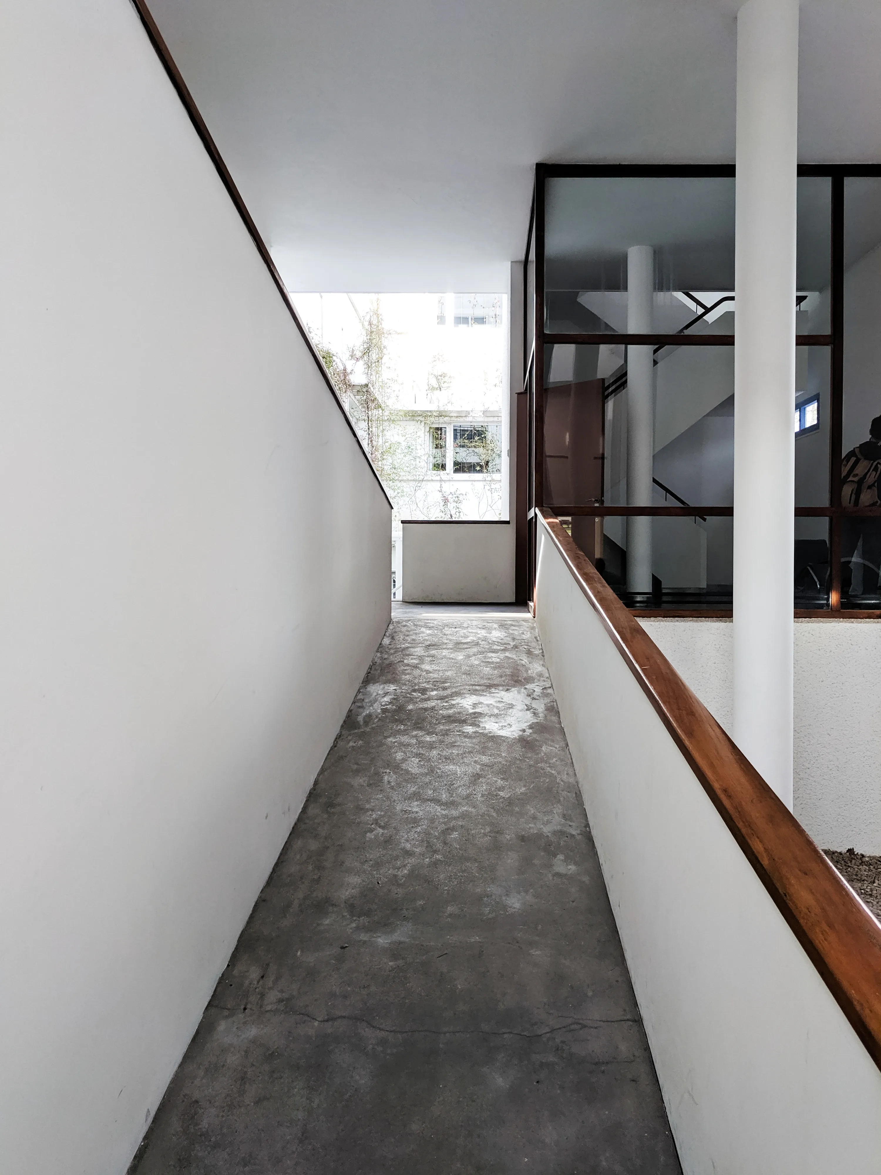 05 Casa Curutchet Ramp IMG 20190808 153143